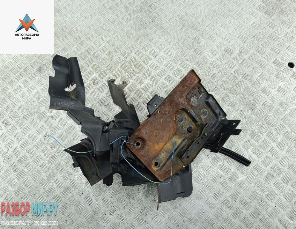 Кожух аккумулятора (короб АКБ) Ford Galaxy 1 поколение 1998, 1.9 л., дизель, МКПП, красный, минивэн, 98VWA10A666A - фото №1