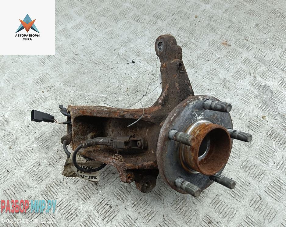 ступица передняя левая Ford Focus 2 поколение 2004, 1.6 л., i, бензин, МКПП, красный, универсал - фото №1