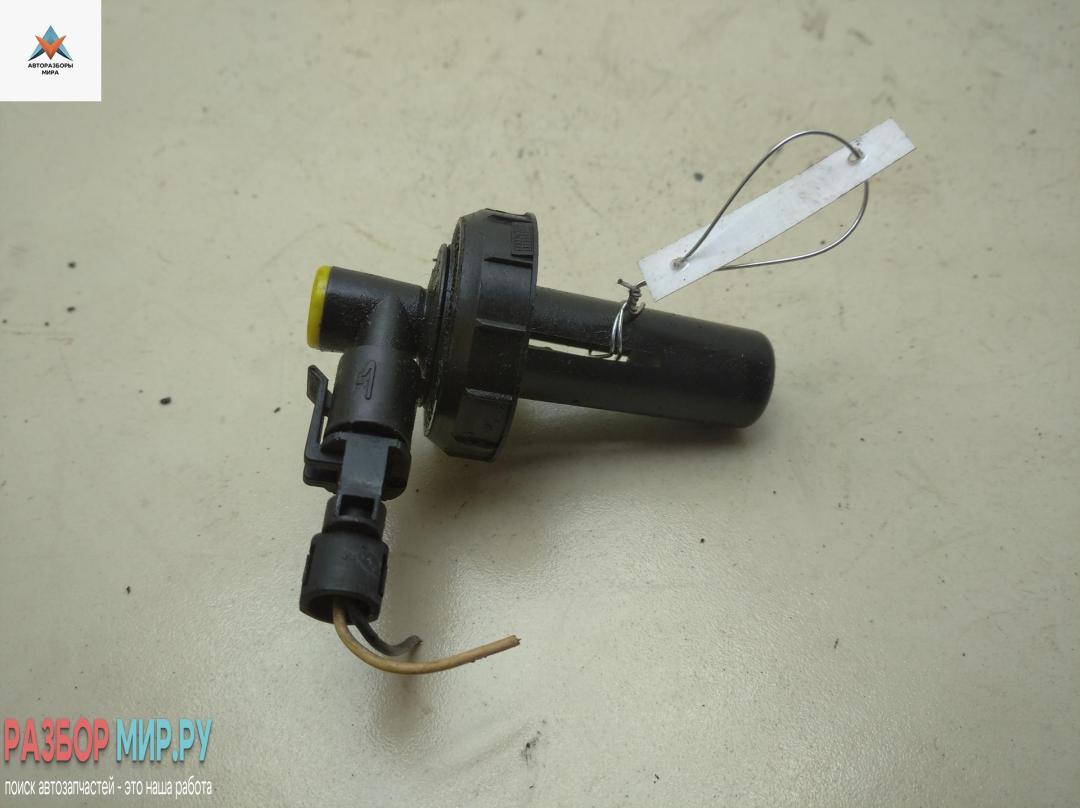 Крышка бачка тормозной жидкости Opel Movano A 2001, 2.2 л., дизель, МКПП, белый, микроавтобус - фото №1