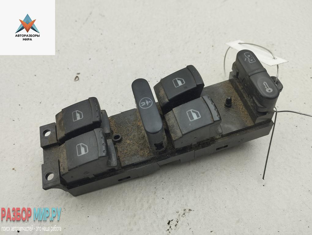 блок управления стеклоподъемниками Volkswagen Golf 4 поколение 2000, 1.9 л., дизель, МКПП, красный, хетчбэк 5 дв., 1J4959857 - фото №1