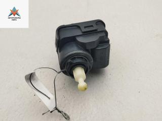 корректор фар Audi A6 4B/C5 1998, 2.5 л., дизель, МКПП, красный, универсал, 8L0941295
