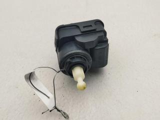 корректор фар Audi A6 4B/C5 1998, 2.5 л., дизель, МКПП, красный, универсал, 8L0941295