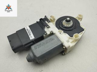 моторчик стеклоподъемника передний левый Volkswagen Golf 4 поколение 2000, 1.9 л., МКПП, хетчбэк 5 дв., 101430203