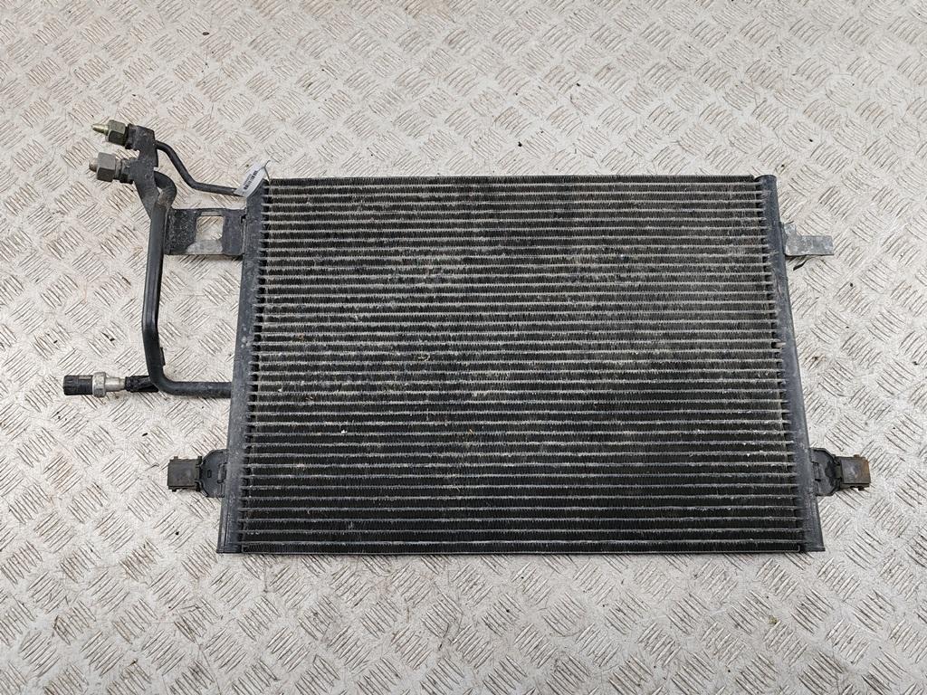 радиатор кондиционера Audi A6 C5 1998, 1.8 л., Ti, бензин, МКПП, чёрный, универсал, 4B0260401F