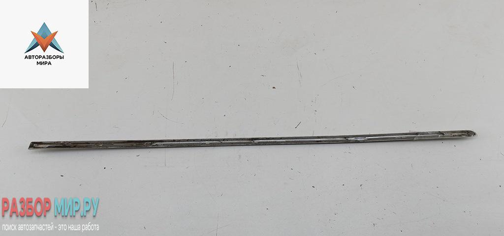 молдинг двери передней правой Volkswagen Passat B6 2006, 2.0 л., бензин, МКПП, синий, универсал, 3C0853516D - фото №1