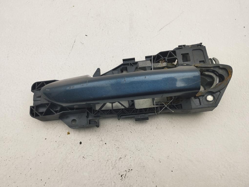 ручка наружная передняя левая Volkswagen Passat B6 2006, 2.0 л., бензин, МКПП, синий, универсал, 3C0837885F