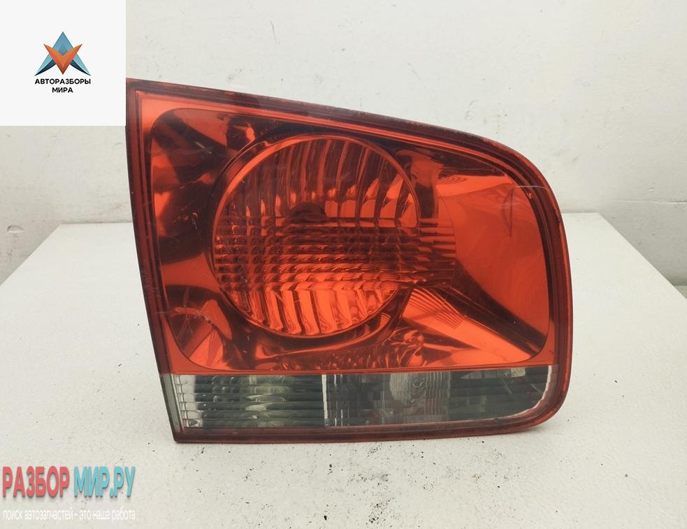 фонарь крышки багажника левый Volkswagen Touareg 1 поколение 2006, 3.0 л., дизель, АКПП, серый, внедорожник 5 дв., 7L6945093H - фото №1
