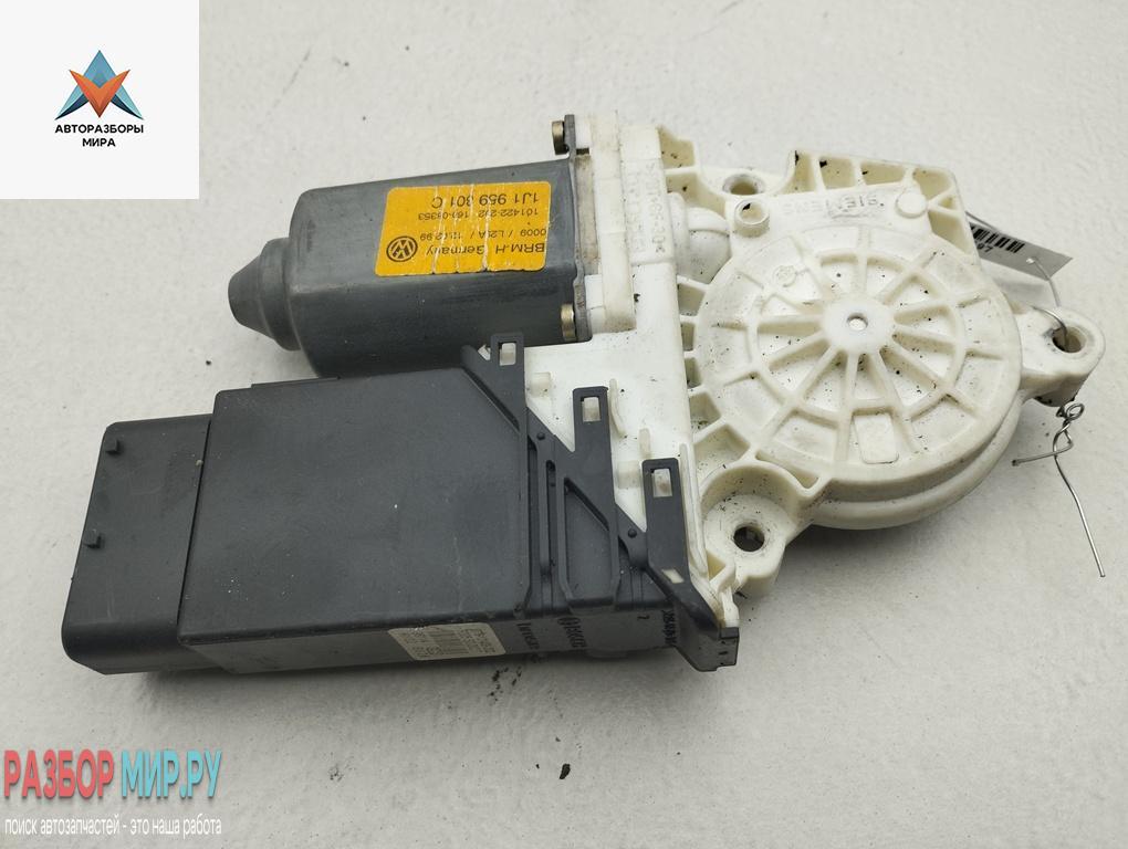 моторчик стеклоподъемника передний левый Volkswagen Golf 4 поколение 1999, 1.4 л., МКПП, хетчбэк 5 дв., 101430202 - фото №1