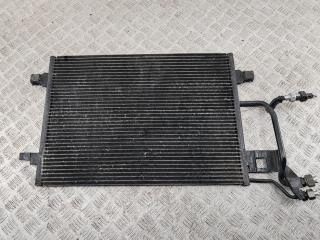 радиатор кондиционера Volkswagen Passat B5 1998, 1.8 л., бензин, МКПП, серый, седан, 8D0260401E
