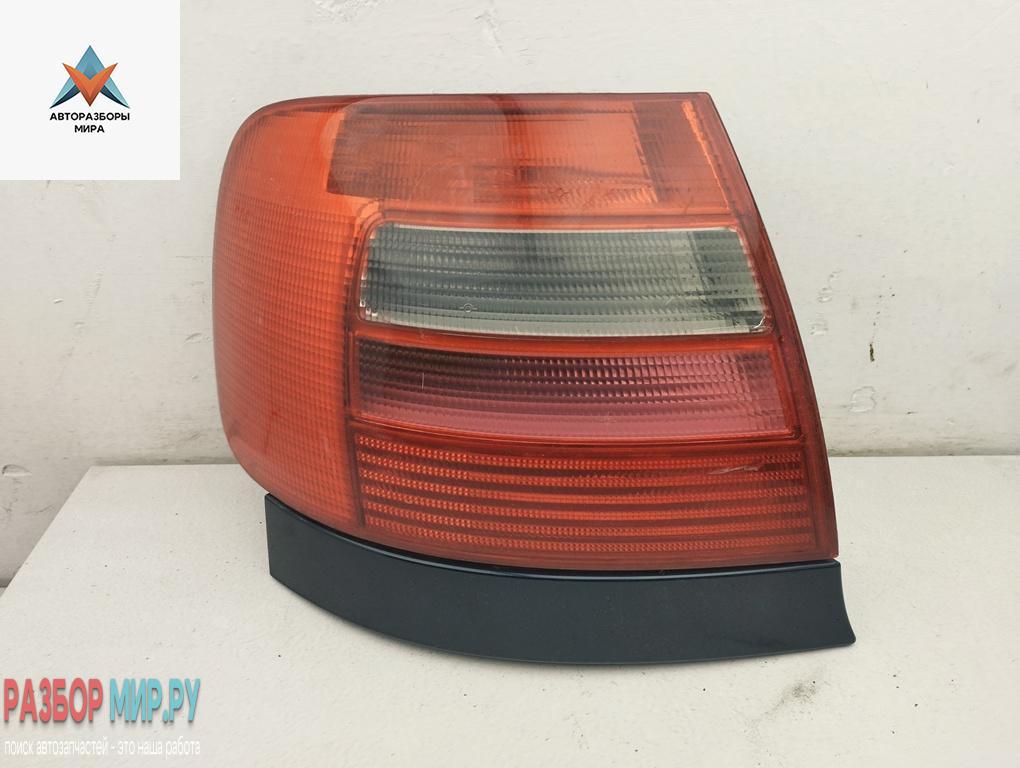 фонарь задний левый Audi A4 B5 1996, 1.8 л., бензин, МКПП, синий, седан, 8D0945095D - фото №1