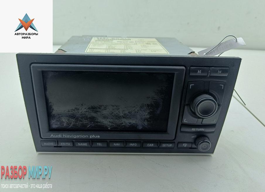 магнитола Audi A4 B7 2005, 3.2 л., бензин, АКПП, синий, универсал, 8E0035192D - фото №1
