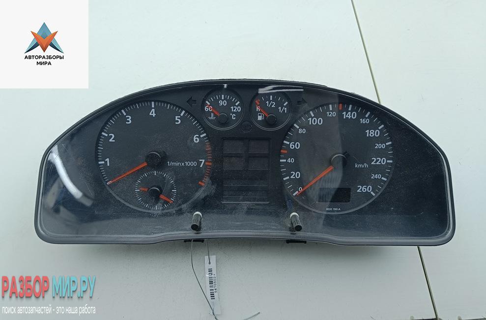 приборная панель Audi A4 B5 1996, 1.8 л., бензин, МКПП, синий, седан, 8D0919034B - фото №1