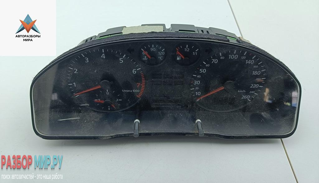 приборная панель Audi A4 B5 1997, 1.8 л., Ti, бензин, МКПП, синий, универсал, 8D0919861C - фото №1