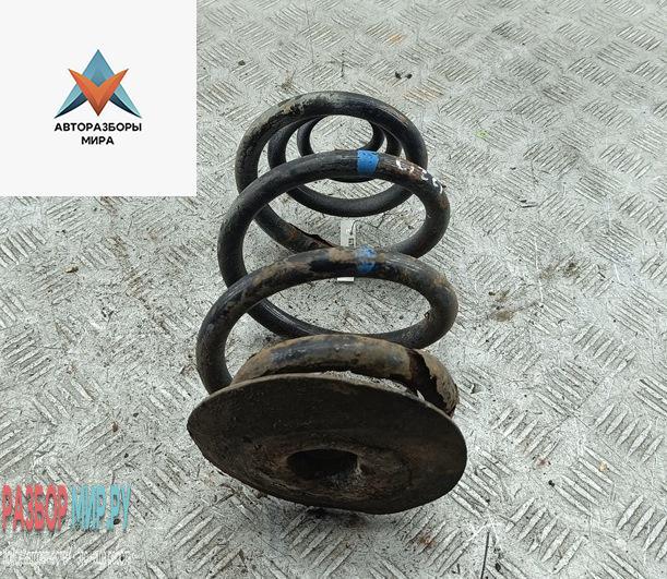 пружина задняя BMW 3 серия E46 1999, 2.0 л., бензин, МКПП, синий, седан - фото №1