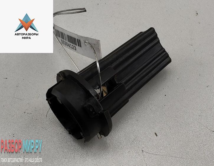 Патрон лампы фонаря BMW 7 серия E38 1997, 3.5 л., бензин, АКПП, зелёный, седан, 1387365 - фото №1