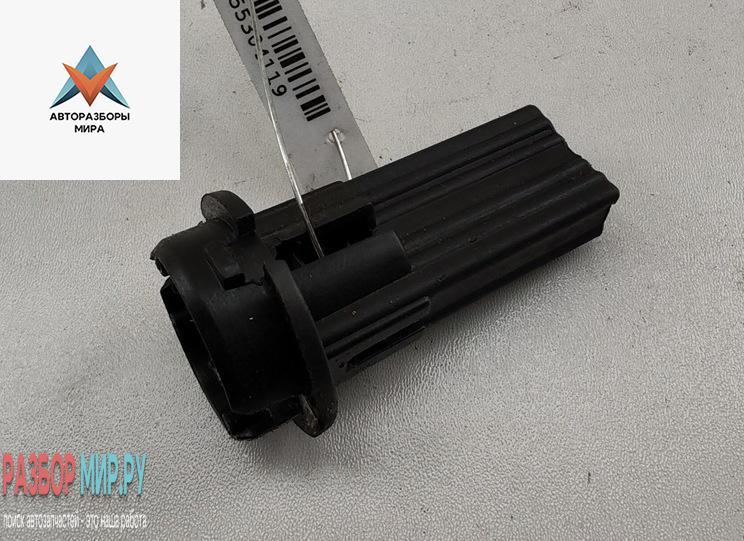 Патрон лампы фонаря BMW 7 серия E38 1997, 3.5 л., бензин, АКПП, зелёный, седан, 1387365 - фото №1