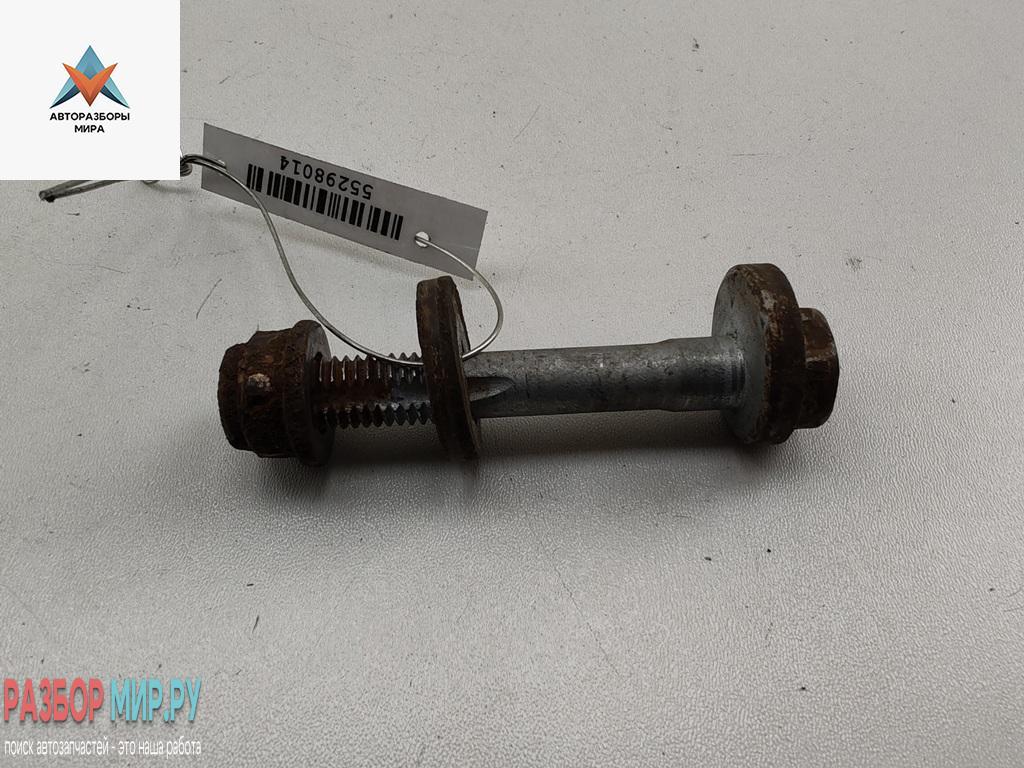 болт развальный BMW 7 серия E38 1997, 3.5 л., бензин, АКПП, зелёный, седан - фото №1