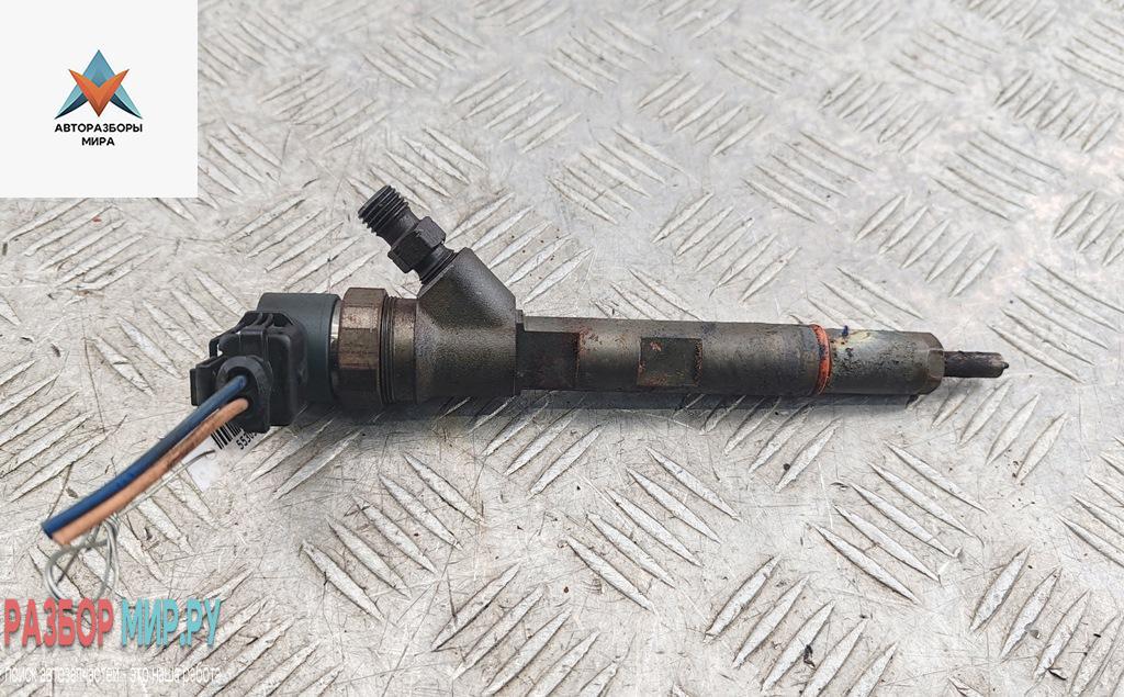 форсунка Chrysler Voyager 5 поколение 2007, 2.8 л., дизель, АКПП, серый, минивэн, 0445110059 - фото №1