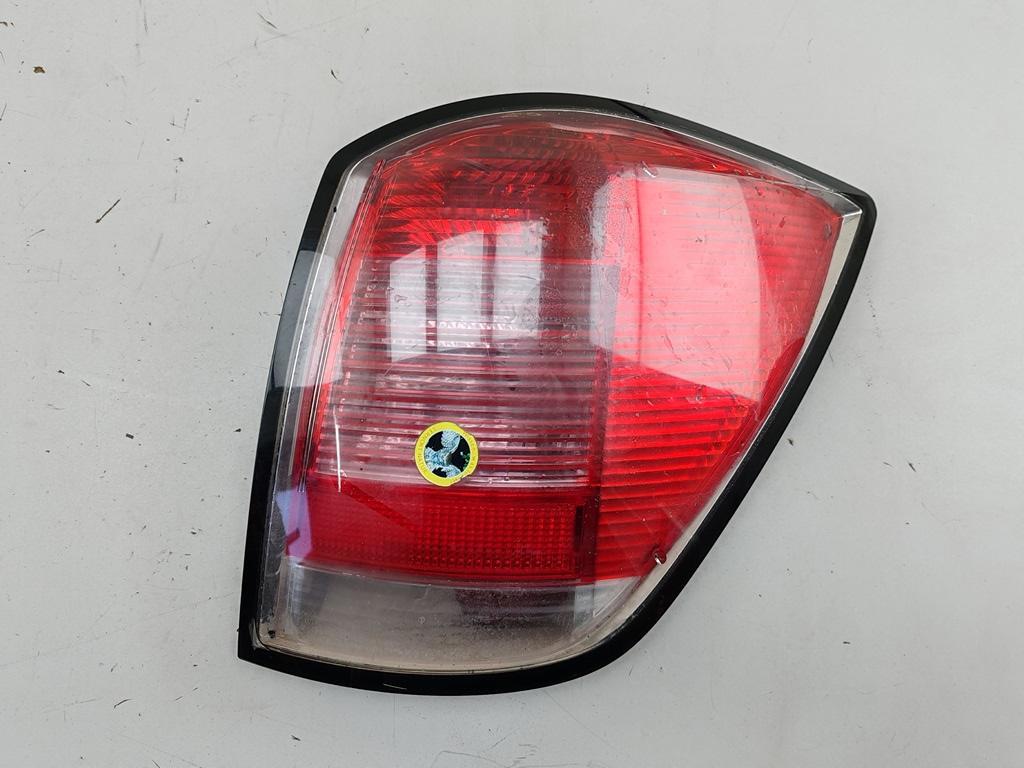 фонарь задний правый Opel Astra H 2004, 1.7 л., дизель, МКПП, серый, универсал, 24451840