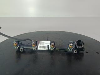 топливная рампа Renault Megane 1 поколение [рестайлинг] 2001, цвет, 7700112519