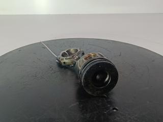 поршень Hyundai Santa Fe 2 поколение (CM) 2007, цвет