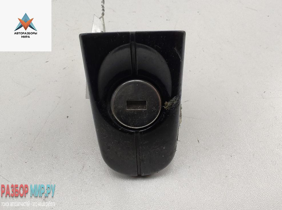 ручка наружная передняя левая Ford Focus 2 поколение 2006, 1.8 л., бензин, МКПП, чёрный, универсал, 3M5AR21990A - фото №1