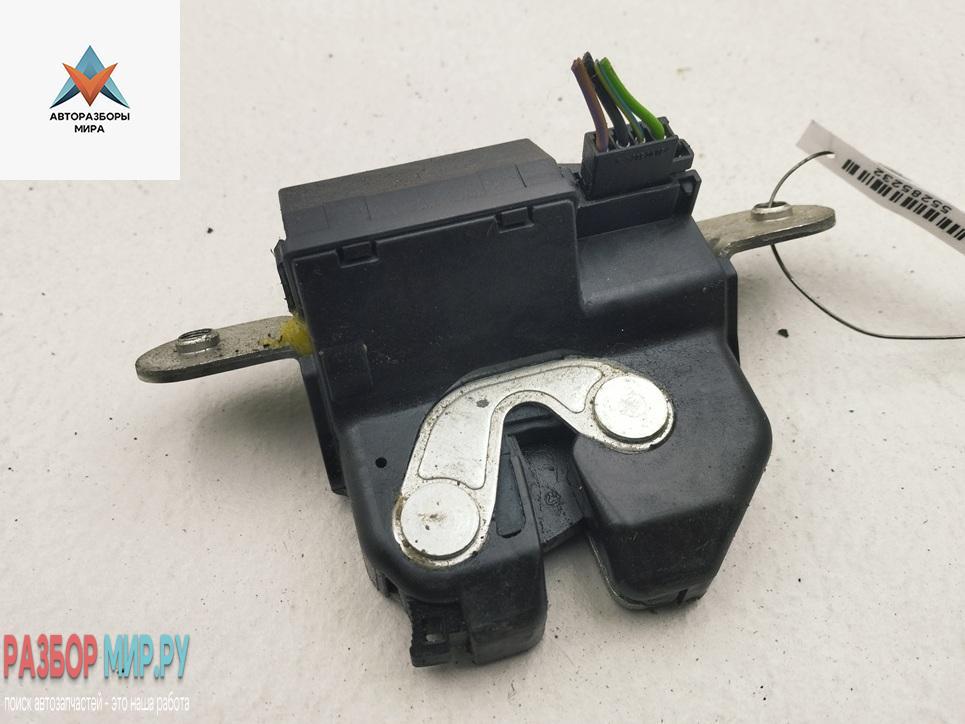 замок багажника Opel Corsa D 2007, хетчбэк 5 дв., 55701971 - фото №1