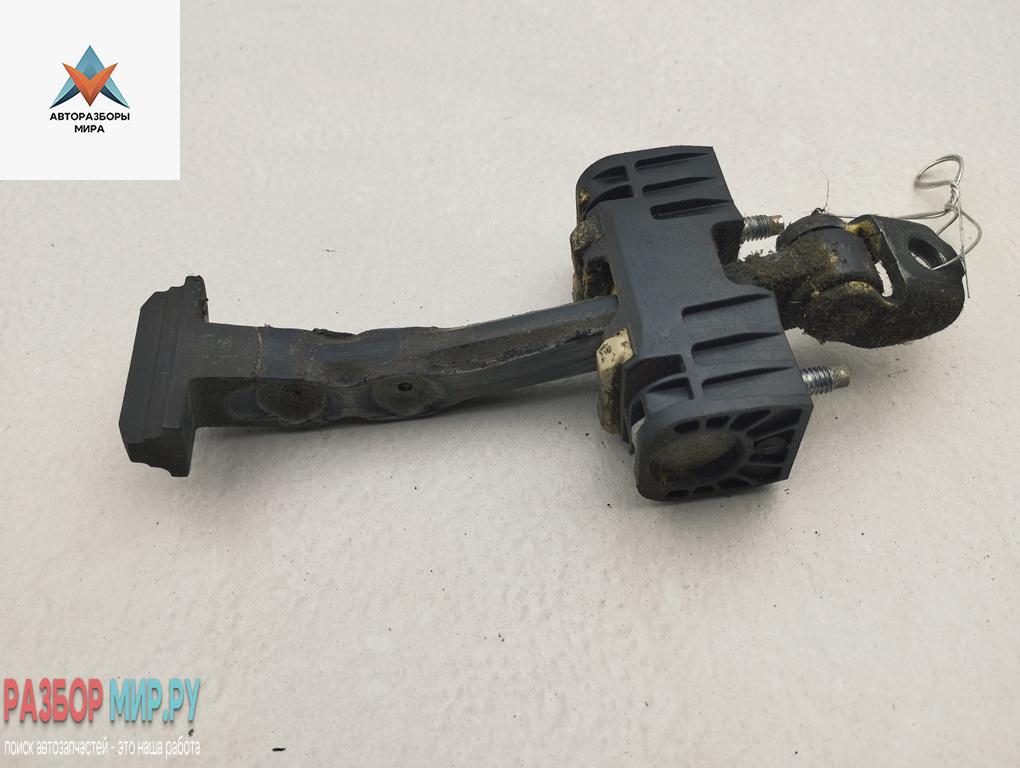 Ограничитель открывания двери задней Opel Zafira 2 поколение (B) 2006, минивэн - фото №1