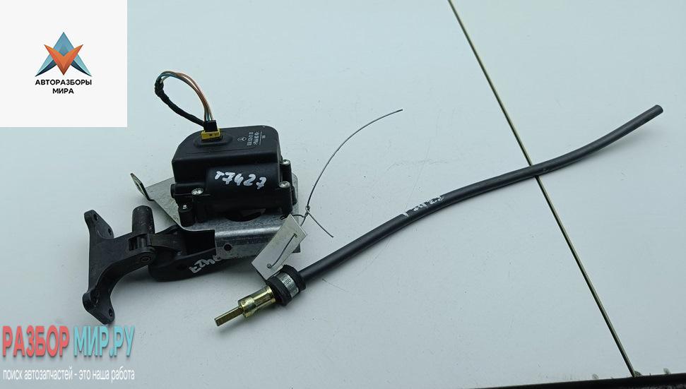 электропривод форточки задней левой Mercedes-Benz Vito-1 W638 1996, 2.3 л., бензин, МКПП, чёрный, микроавтобус, 6388290101 - фото №1