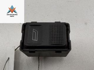 кнопка стеклоподъемника заднего правого Audi 100 С3 [рестайлинг] 1989, 2.3 л., бензин, МКПП, серый, универсал, 893959855