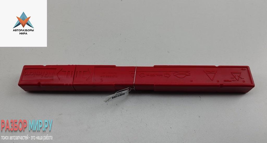 знак аварийной остановки Audi A4 B7 2005, 3.2 л., бензин, АКПП, синий, универсал, 7L0860251 - фото №1