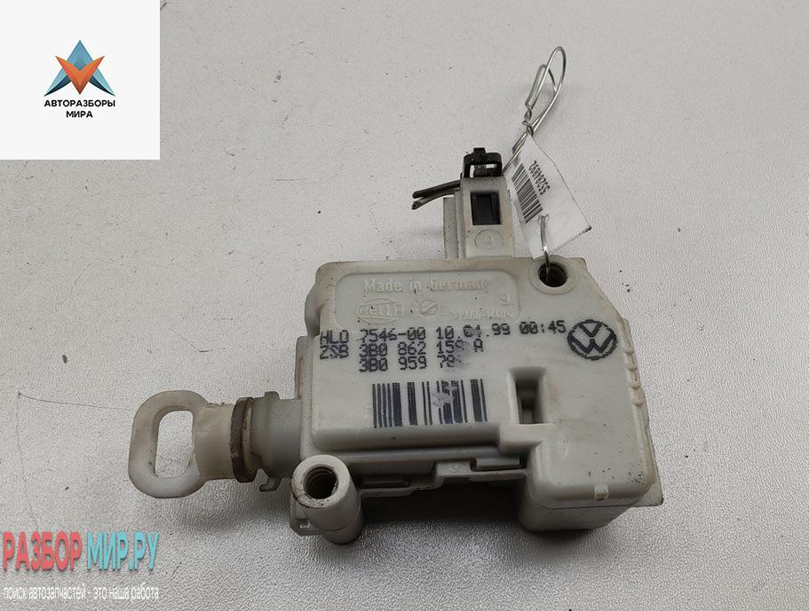 активатор замка багажника Audi A6 4B/C5 1999, 2.4 л., бензин, АКПП, зелёный, универсал, 3B0862159A - фото №1