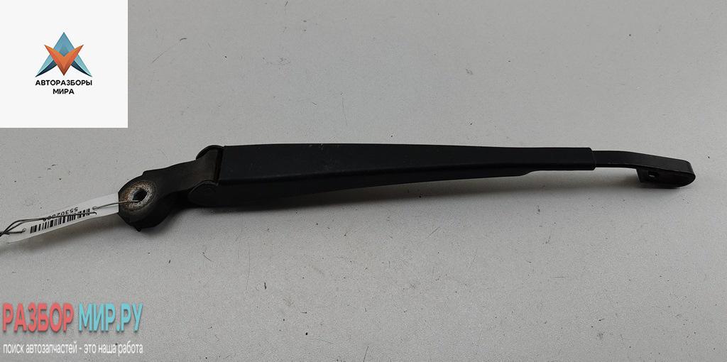 Щеткодержатель (поводок стеклоочистителя) задний Audi A6 4B/C5 1998, 1.8 л., Ti, бензин, МКПП, чёрный, универсал, 8D9955407A - фото №1