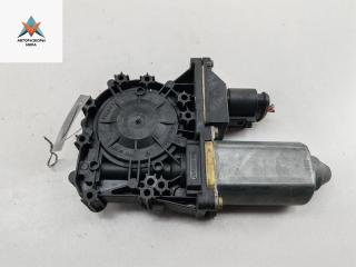моторчик стеклоподъемника передний правый Audi A3 8L [рестайлинг] 2000, 1.9 л., дизель, АКПП, серый, хетчбэк 5 дв., 8L4959802C