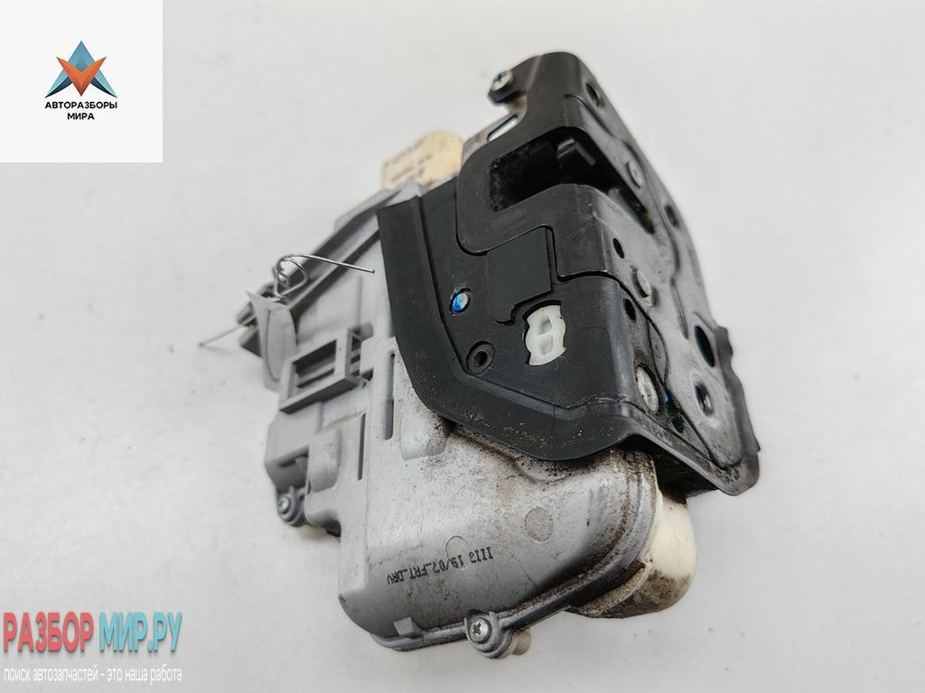 замок двери передней левой Audi A6 4F/C6 2007, 2.7 л., дизель, МКПП, серый, универсал, 4F1837015E - фото №1