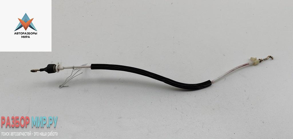 Трос двери задней Audi A6 4A/C4 1996, 2.5 л., дизель, МКПП, красный, универсал - фото №1