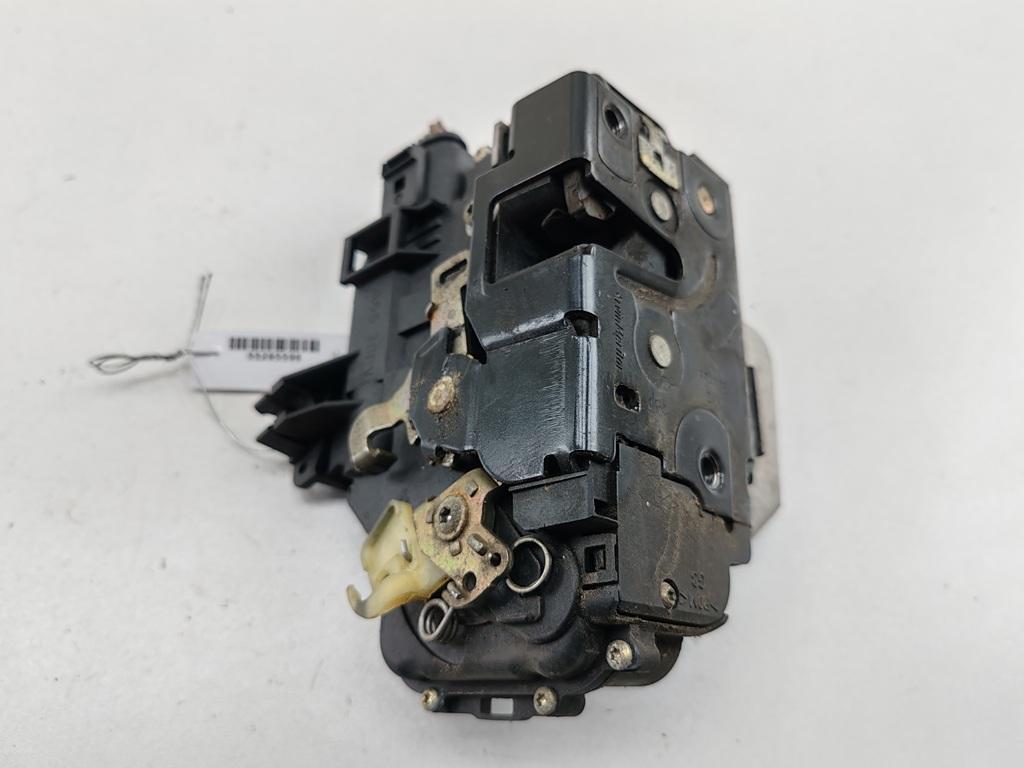 замок двери передней левой Audi A6 C5 2003, 2.5 л., дизель, АКПП, серый, универсал, 4B1837015G