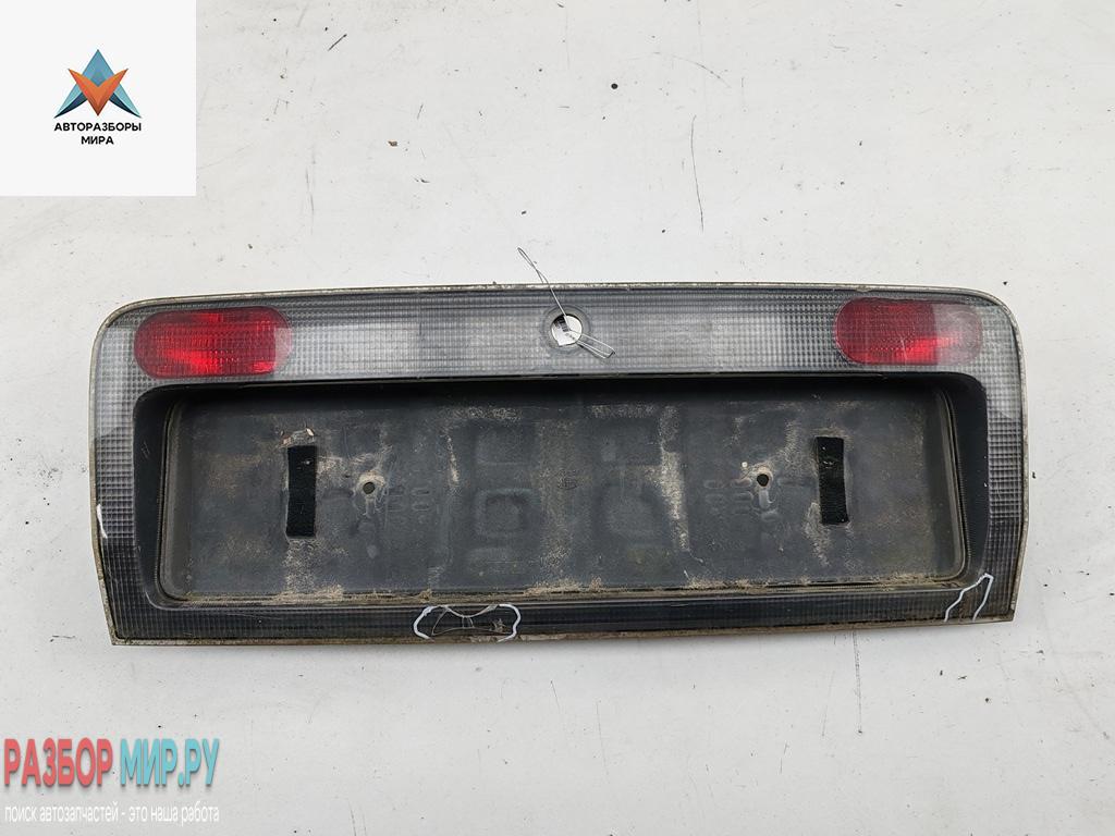 бленда Audi A6 4B/C5 1999, 2.4 л., бензин, АКПП, зелёный, универсал, 4B9945695D01C - фото №1