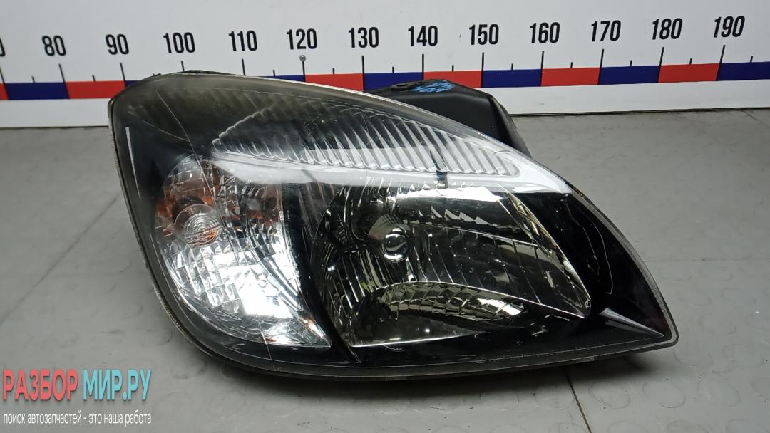 фара правая Kia Rio 3 поколение 2011, 1.4 л., бензин, МКПП, хетчбэк 5 дв. - фото №1