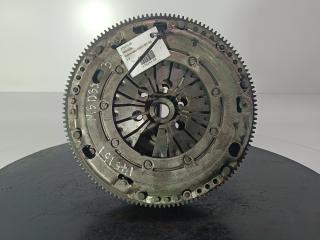 маховик Volkswagen Golf 5 поколение 2007, цвет