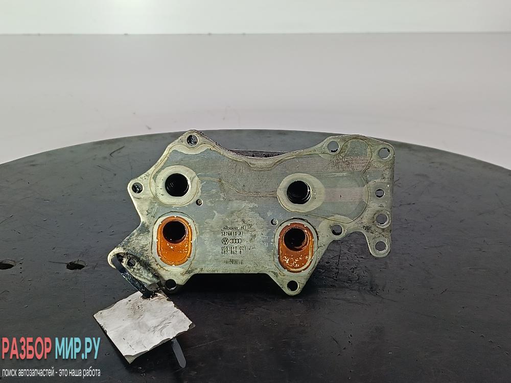 теплообменник масляного фильтра Audi A6 4F/C6 2006, цвет, 059117021J - фото №1