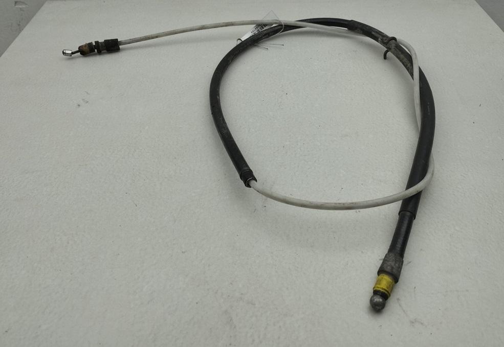 трос ручника BMW 3 E90/E91/E92/E93 2011, 2.0 л., дизель, МКПП, чёрный, универсал, 6769368 - фото №1