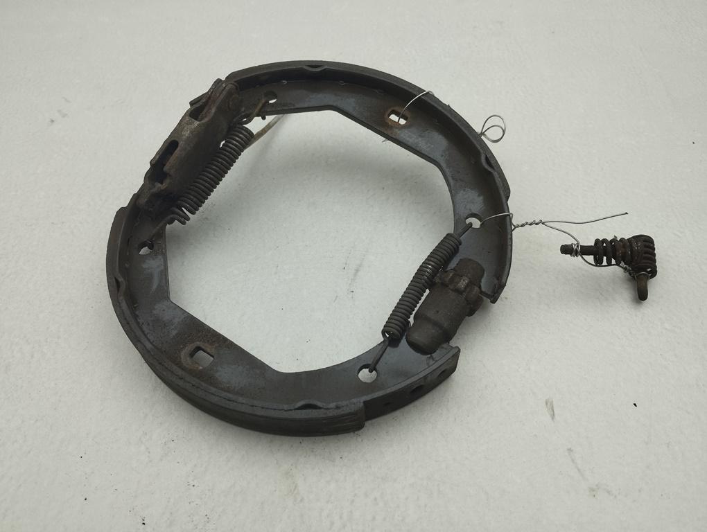 Механизм развода задних тормозных колодок правый BMW 5 E39 1998, 2.0 л., бензин, МКПП, серый, седан