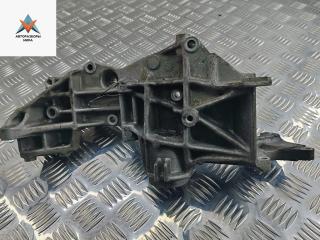кронштейн генератора Audi A4 B5 1996, 1.8 л., бензин, АКПП, синий, седан, 058145523E