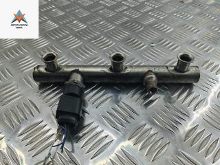 топливная рампа Audi A4 B7 2005, 3.2 л., бензин, АКПП, синий, универсал, 06E130089, 06D906051A, 0261545008