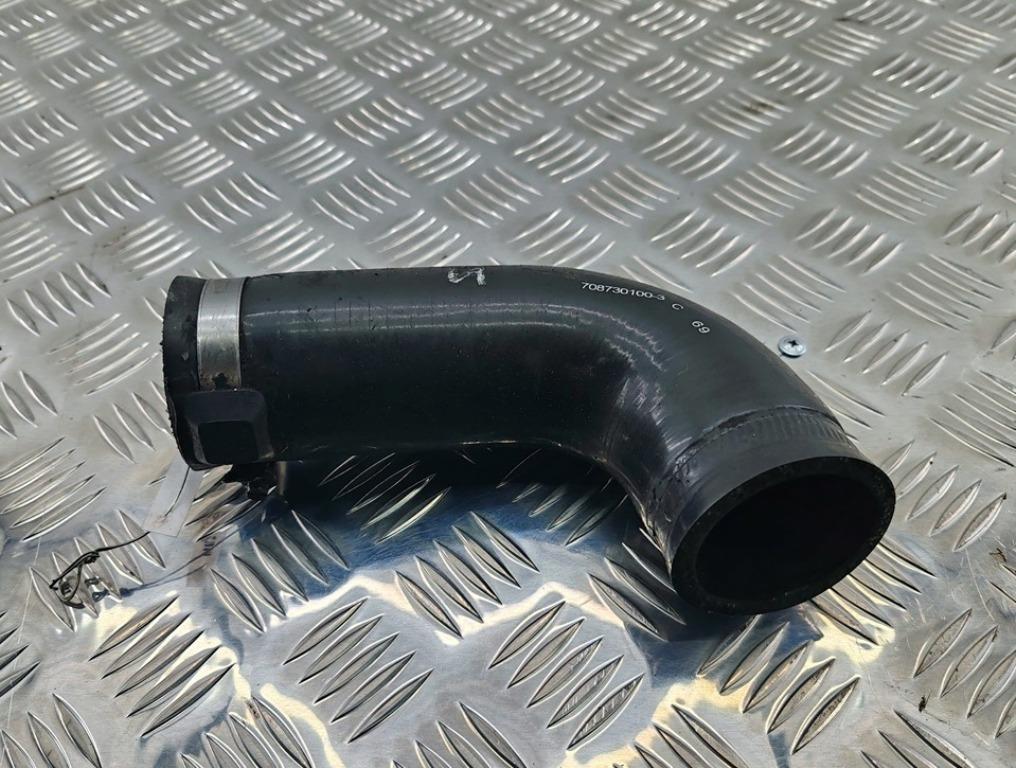 патрубок интеркулера Renault Megane II 2003, 1.9 л., дизель, МКПП, чёрный, универсал, 7087301003