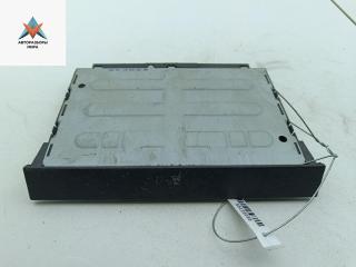 подстаканник Volkswagen Golf 4 поколение 2002, 1.6 л., бензин, МКПП, синий, хетчбэк 5 дв., 1J0858601