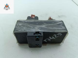 блок управления вентилятором (реле) Volkswagen Golf 4 поколение 2002, 1.6 л., бензин, МКПП, синий, хетчбэк 5 дв., 1J0919506Q