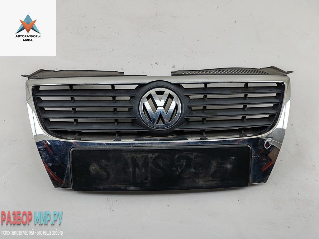 решетка радиатора Volkswagen Passat B6 2006, синий, универсал, 3C0853651 - фото №1