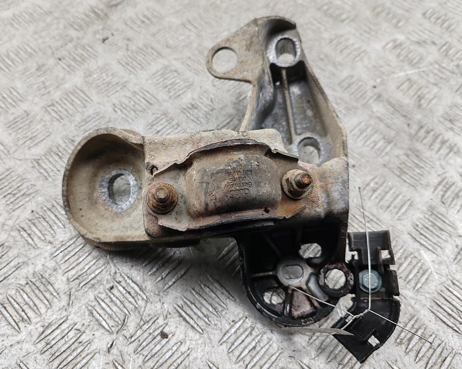 кронштейн (крепление) Audi A4 B7 2006, 1.8 л., Ti, бензин, МКПП, серый, универсал, 8E0199352F